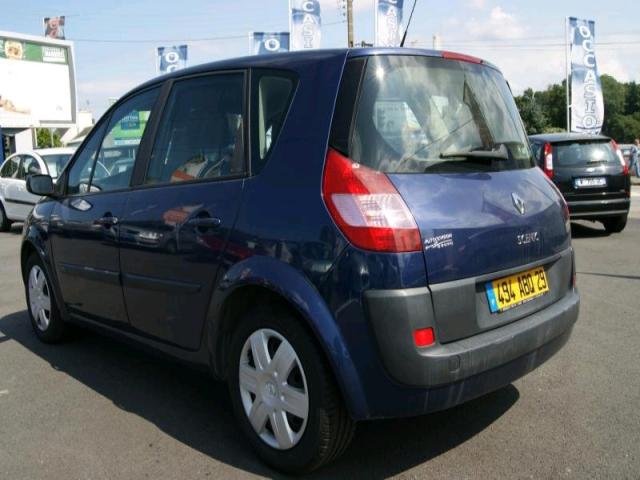Voiture Occasion Renault Scenic II 1.9 DCI 120CH CFT